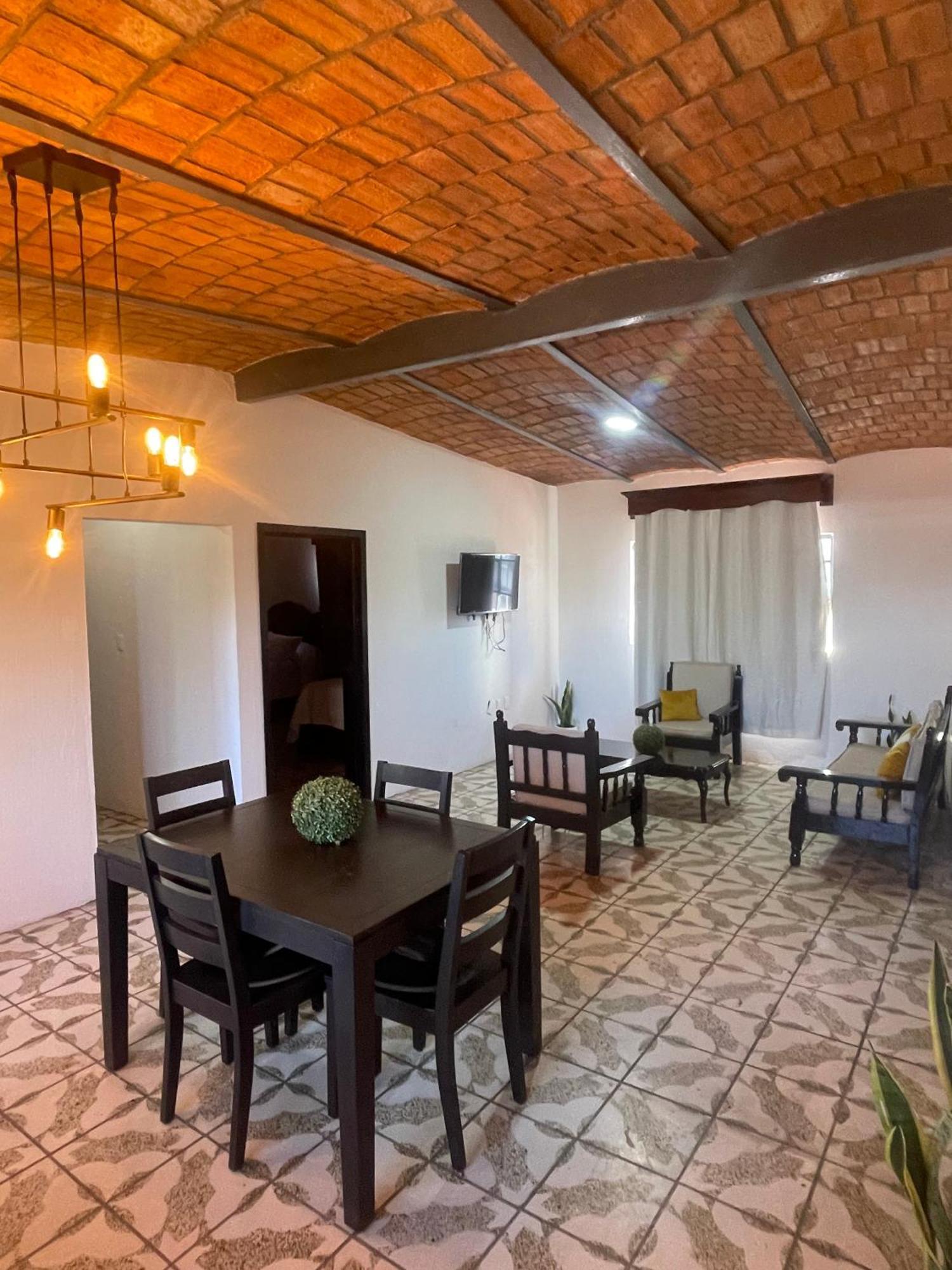 Hotel Cuatro Caminos Etzatlán Buitenkant foto