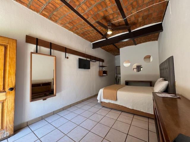 Hotel Cuatro Caminos Etzatlán Buitenkant foto